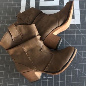 Cowgirl heeled boots